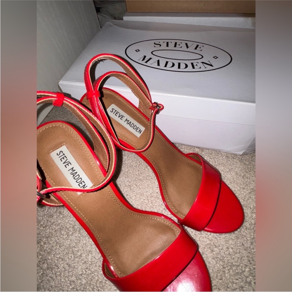 Steve Madden Reno Red Heels Sandals Pumps Shoes dressy sz 9.5 - Picture 3 of 8